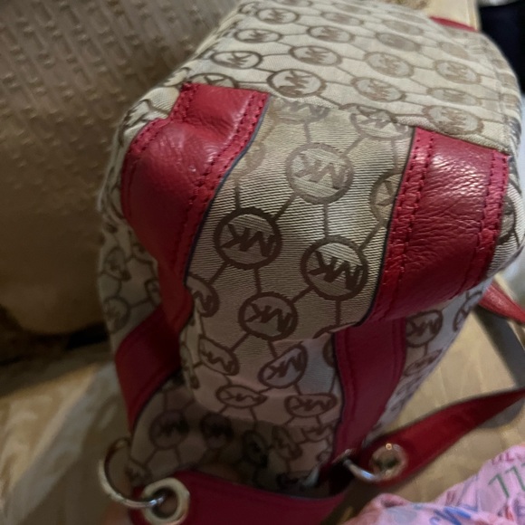 Michael Kors Ludlow Satchel - Picture 9 of 17